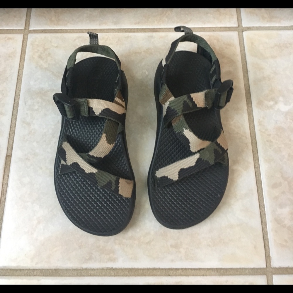 Camoflauge Chacos